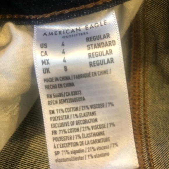 American Eagle High Wasted Destroyed Jegging - Picture 8 of 9